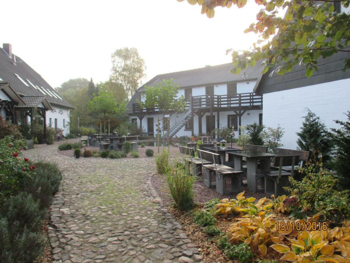 Landhotel Belitz Garni Kusten Exterior photo